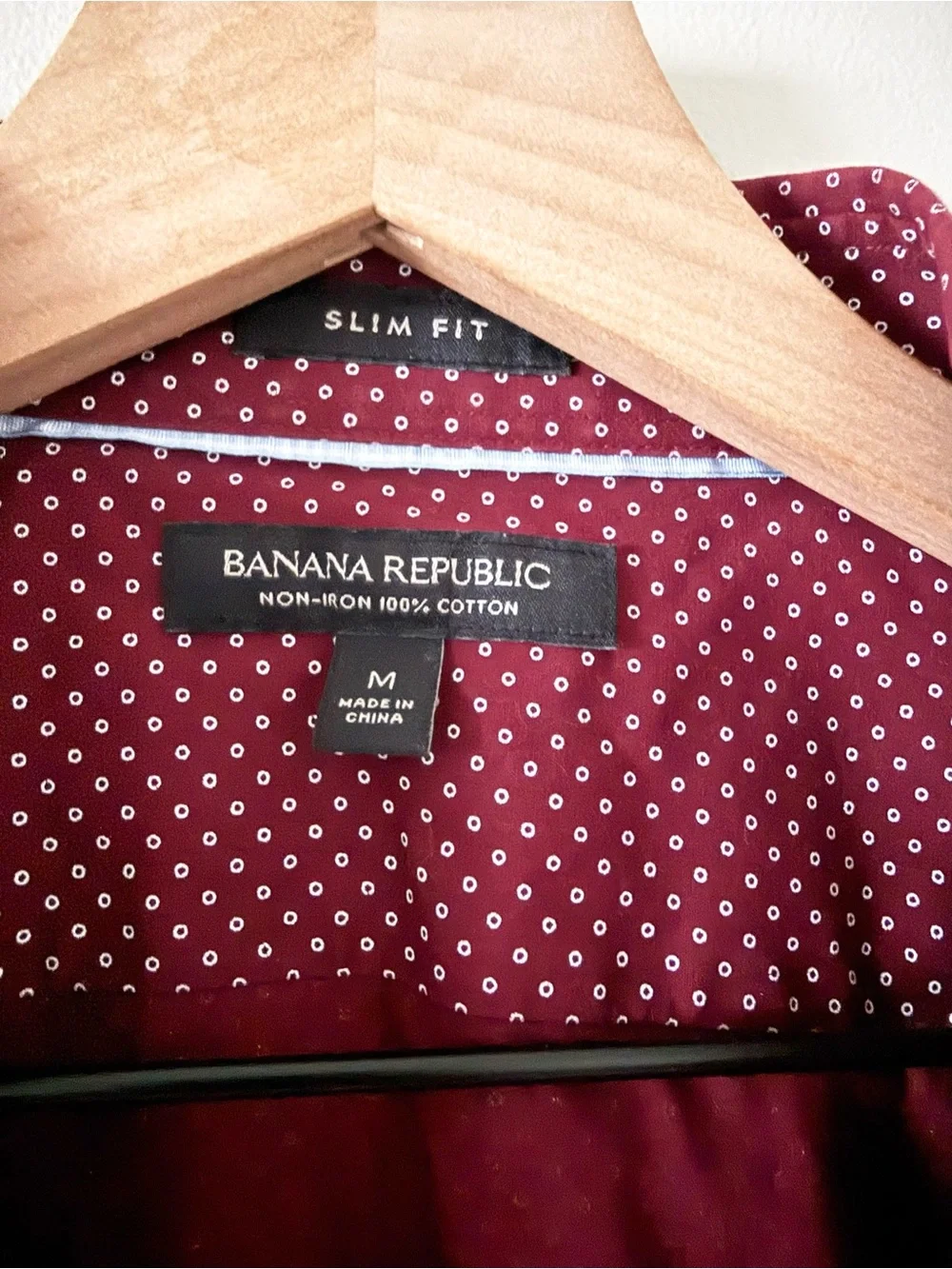 Banana Republic Cotton Slim Fit Long Sleeve Button Down Burgundy Dot Size M